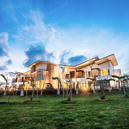 Skyebay Club Hotel Hengchun Exterior photo