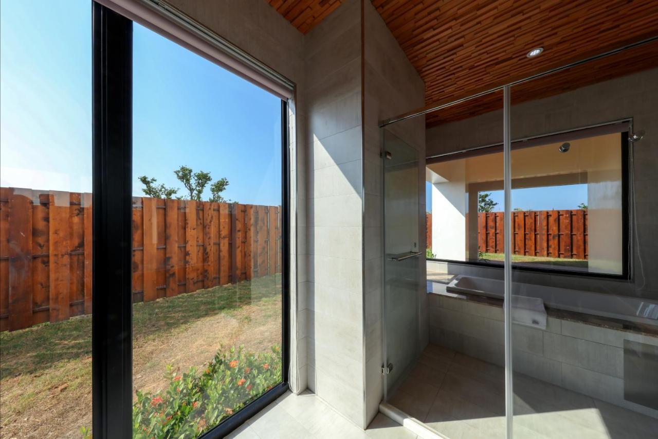 Skyebay Club Hotel Hengchun Exterior photo
