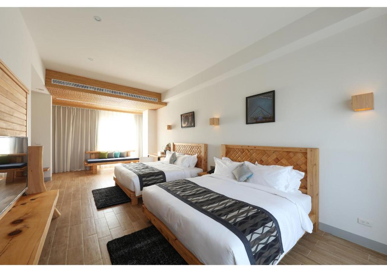 Skyebay Club Hotel Hengchun Exterior photo